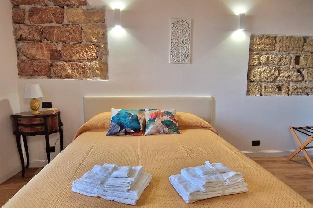 2 Sicilie Rooms And Suite In Centro ปาแลร์โม ภายนอก รูปภาพ